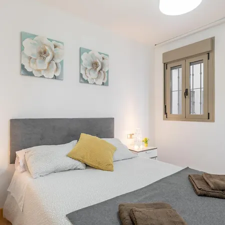 Wintowinrentals Bezmiliana Playa En Con Vistas Al Mar En Primera Linea Apartment