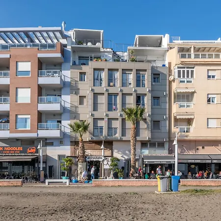 Apartment Wintowinrentals Bezmiliana Playa En Con Vistas Al Mar En Primera Linea Rincon de la Victoria